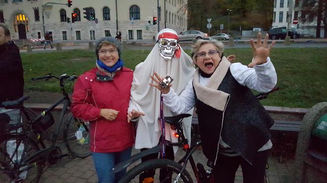 Bydgoska Masa Krytyczna zorganizowała przejażdżkę w klimacie Halloween