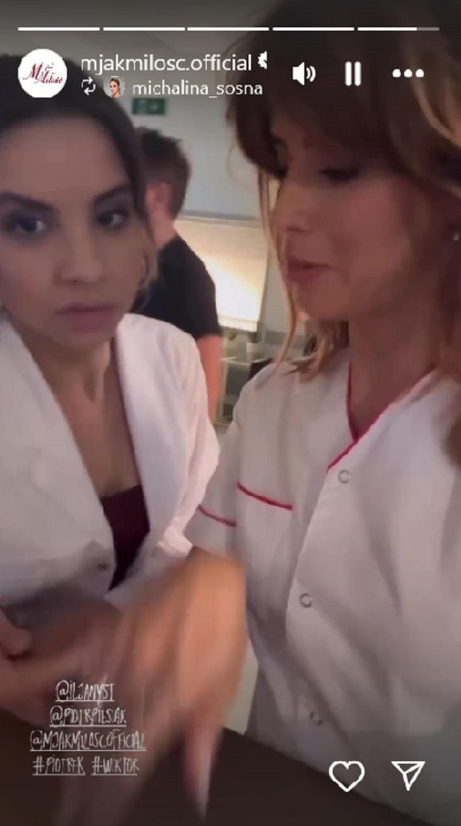 M jak miłość. Aneta (Ilona Janyst), Kama (Michalina Sosna)