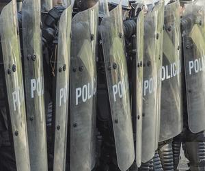 Na atakowaną granicę z Białorusią przybyły posiłki policji ze specjalistycznym sprzętem