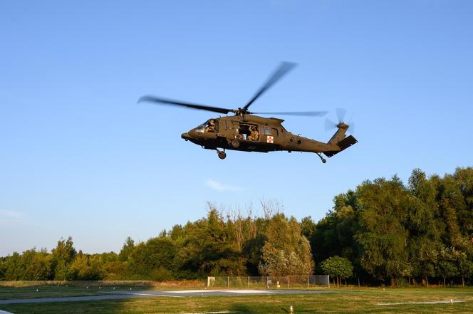 Black Hawk na lądowisku SOR w Poznaniu