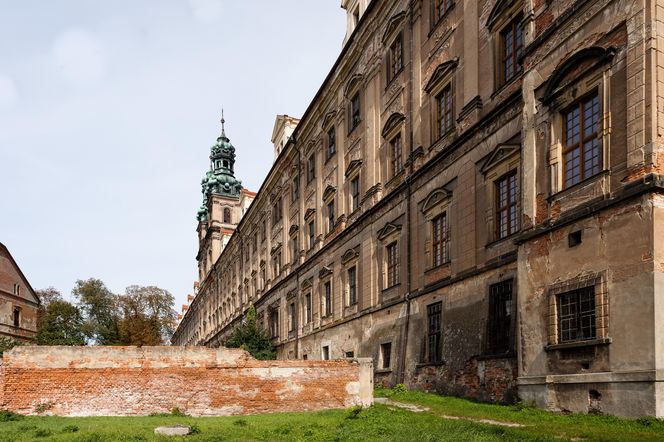Opactwo Cystersów w Lubiążu od zewnątrz