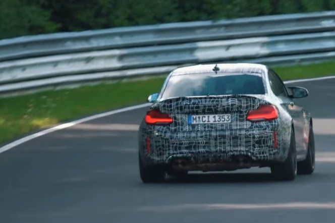 BMW M2 CS grasuje już po torze Nurburgring.