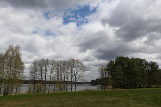 To jezioro na Mazurach jest niemal nietknięte przez człowieka. Nie wolno tam nawet krzyczeć
