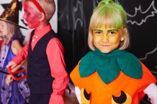 Halloween w Polsce już nie dziwi. Skąd się wzięło to święto i jak je obchodzić?