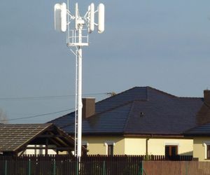 Przydomowe wiatraki to przyszłość? Jest nowy rządowy program wsparcia zielonej energii