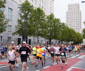 Uczestnicy Maratonu Warszawskiego 2025