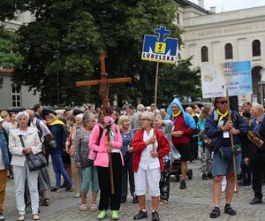 Lubelska Piesza Pielgrzymka na Jasną Górę 2024. Pątnikom deszcz niestraszny!