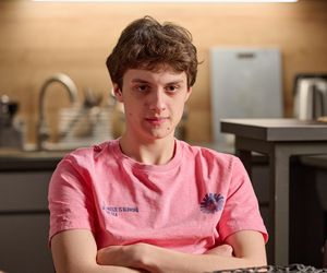 Na Wspólnej, odcinek 4041: Dex (Jan Jakubik)