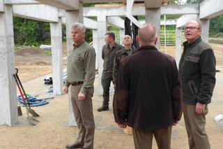 Pokazowa Zagroda Żubrów w Krajewie niebawem gotowa. Zobacz zdjęcia!