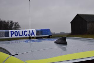 Mężczyzna stracił palce! Tragedia podczas pracy w gospodarstwie