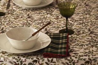 Obrusy świąteczne - Zara Home