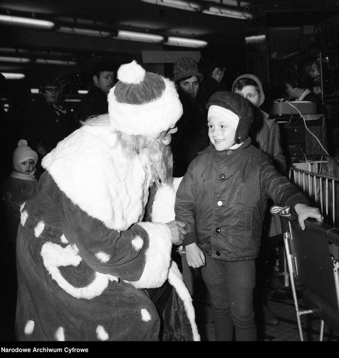 Mikołaj w Centralnym Domu Towarowym - 1968 r.