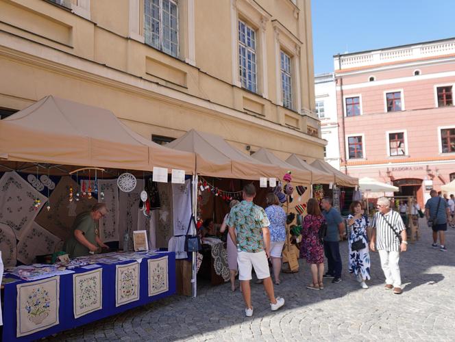 Ostatni dzień festiwalu Re:tradycja - Jarmark Jagielloński 2024. Odwiedziliśmy Błonia pod zamkiem i stoiska wystawców