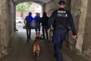 Magazyn śmierci na Brzeskiej zlikwidowany! W Warszawie zabezpieczono 3 kg narkotyków