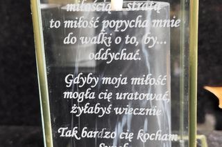 Zmiany na grobie syna Sylwii Peretti. Wzruszające słowa celebrytki do Patryka