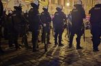 Wrocław. Burdy kibiców na Starym Rynku. Interweniowała policja [ZDJĘCIA].