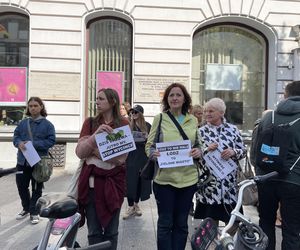 Wielki protest pod urzędem miasta w Łodzi. Broń lasów Lublinka