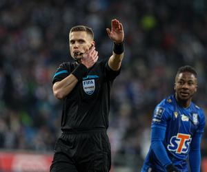 Pierwszy mecz polskiego sędziego w Lidze Mistrzów. Debiutuje w tym samym wieku, jak Szymon Marciniak! 