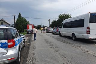 Dramatyczny wypadek autobusu z dziećmi w Świniarsku