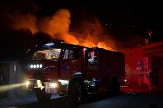 Strażacy stracili swój dom. Mieszkańcy ruszyli na pomoc. „Coś, czego nigdy nie chcieliśmy przeżyć”