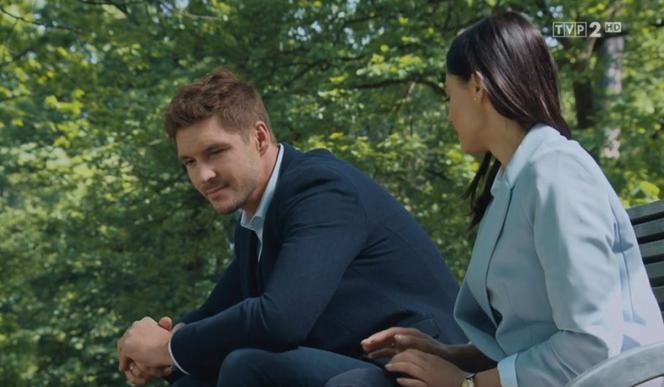 M jak miłość odcinek 1607. Iza (Adriana Kalska), Marcin (Mikołaj Roznerski)