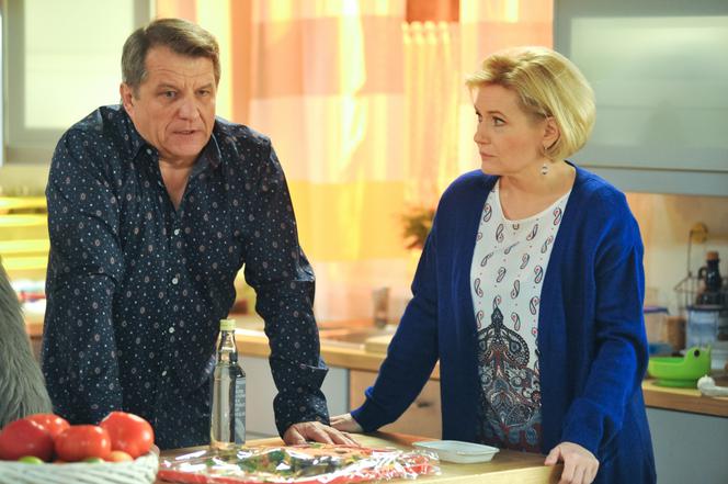 Na Wspólne, odc. 2896. Danka (Lucyna Malec), Marek (Grzegorz Gzyl)