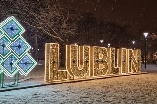 W Lublinie czuć klimat zbliżających się świąt. Iluminacje już świecą [GALERIA]