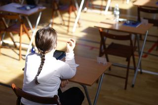 Unieważnią maturę z matematyki 2025!? CAŁY ARKUSZ trafił do sieci! Mamy komentarz CKE