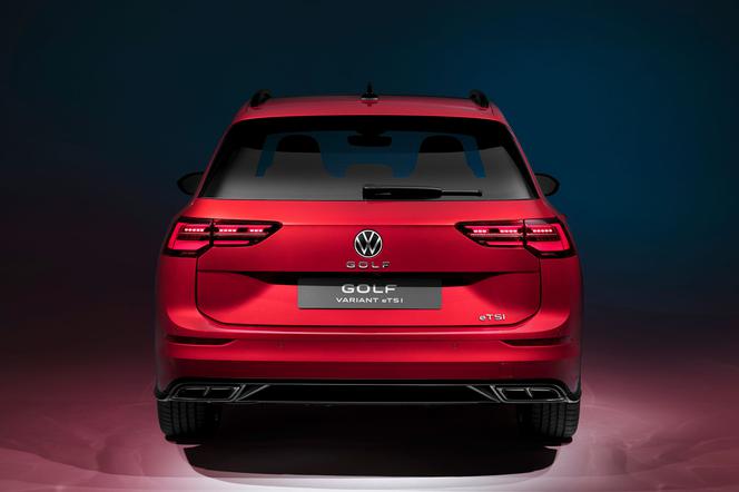 (2021) Volkswagen Golf Variant R Line