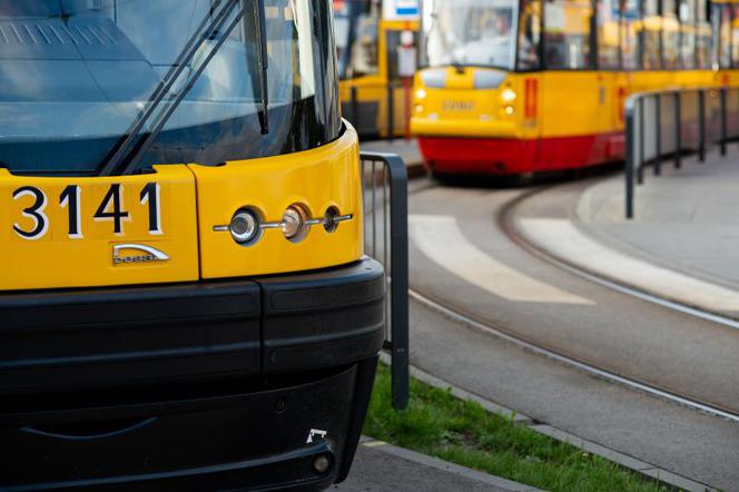 Będzie więcej wyświetlaczy na przystankach w stolicy