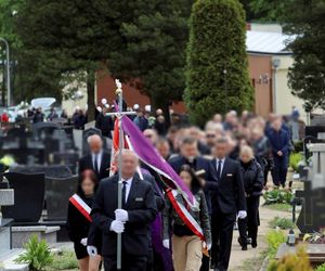 Tłumy na pogrzebie tragicznie zmarłej Mai. Kościół w Działdowie wypełniony po brzegi