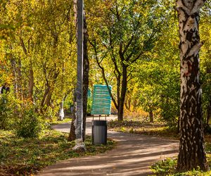 Park linearny na Służewcu w Warszawie pod koniec budowy