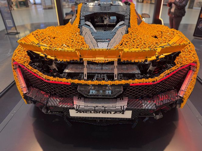 McLaren P1 z klocków Lego