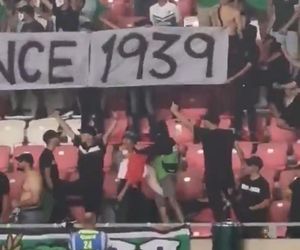 Skandaliczny transparent na meczu Raków - Maccabi