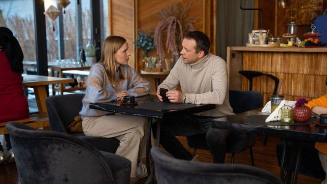 Barwy szczęścia odc. 3199. Kuratorka Jagoda Redlińska (Karolina Rzepa), Bruno (Lesław Żurek)