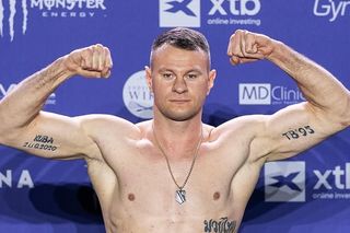 Brutalny nokaut na KSW 114. Nie do wiary, co Arkadiusz Wrzosek zrobił po pokonaniu Szymona Bajora