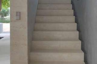Co na schody betonowe? Schody z marmuru, granitu lub ceramiki