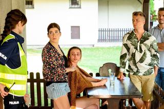 Barwy szczęścia odc. 2190: Agata (Natalia Zambrzycka), Patryk (Konrad Skolimowski), Wera (Magdalena Walkiewicz)