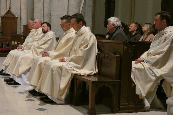 Abp Grzegorz Ryś: niech księża zrobią miejsce