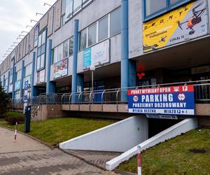 Centrum handlowe Land przy metrze Służew w Warszawie