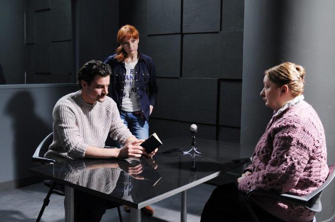 KOMISARZ ALEX 3 sezon odc. 36. Lucyna (Magdalena Walach), Michał Orlicz (Antoni Pawlicki)