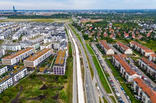 Jagodno we Wrocławiu. Jeszcze 30 lat temu były tu pola. Dziś ma 20 tys. mieszkańców i wciąż rosną nowe bloki