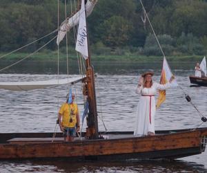 Festiwal Wisły 2023 w Bydgoszczy. Tak było na paradzie łodzi [ZDJĘCIA]