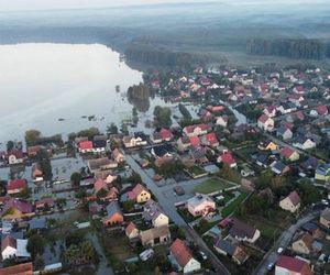 Powódź w Lubuskiem. Odra zalała ulice w Osiecznicy.