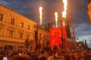Spider-Man, Megi Holi czy Mario i Luigi. Piotrkowska przyciągnęła tłumy spragnionych muzyki elektronicznej! 