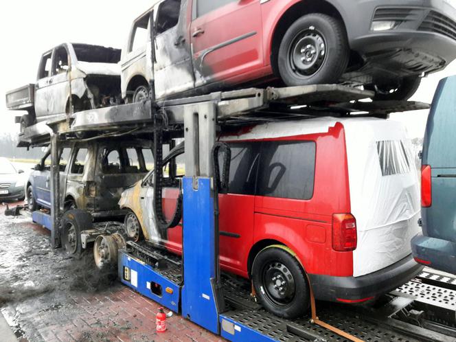 Pożar lawety z nowymi Volkswagenami