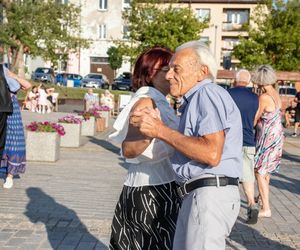 Starachowice i Międzypokoleniowa Potańcówka – Hit sezonu, który pokochali wszyscy