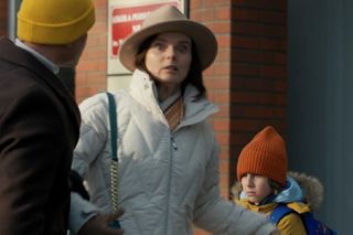 Barwy szczęścia, odcinek 3035. Stefaniak (Paweł Ławrynowicz), Wanda (Beata Fido), Karol (Vincent Przybylski)