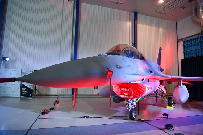 Umowa na modernizację F-16 podpisana