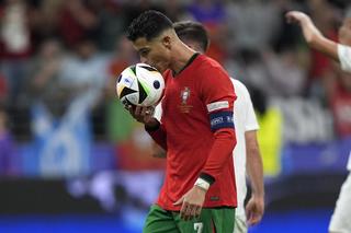 Kamery pokazały matkę Cristiano Ronaldo podczas meczu. Te sceny rozrywają serce na milion kawałków